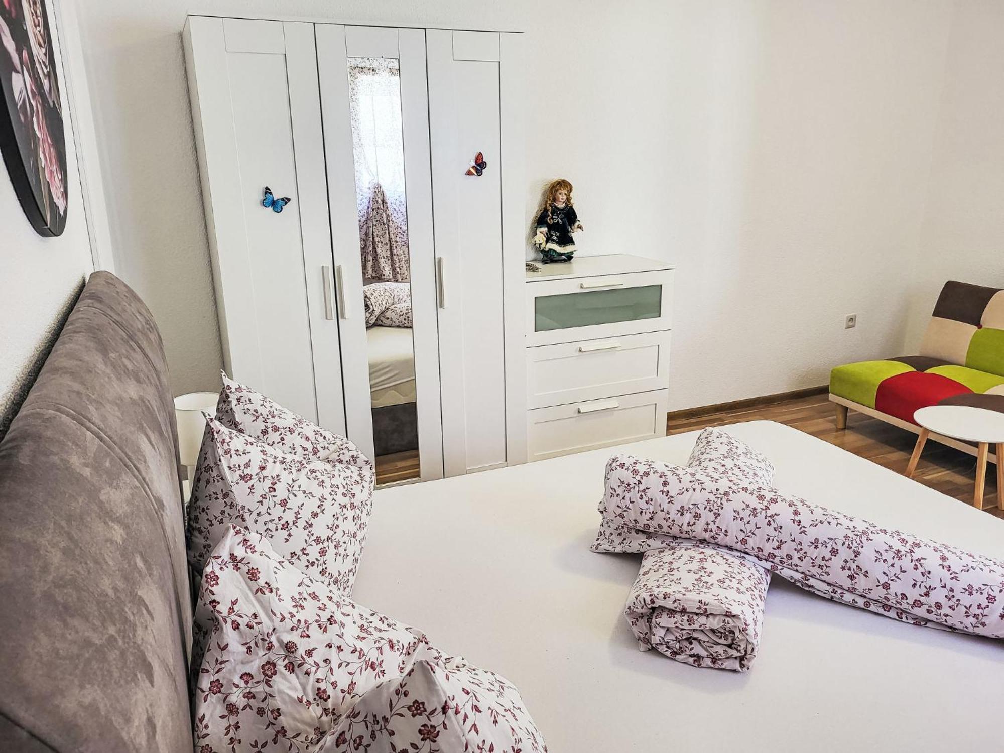 Holiday Home Matea By Interhome Nin Eksteriør bilde